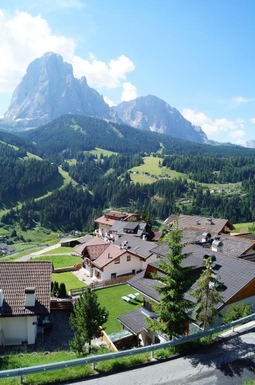 Apartments Salieta Santa Cristina Val Gardena Exterior foto